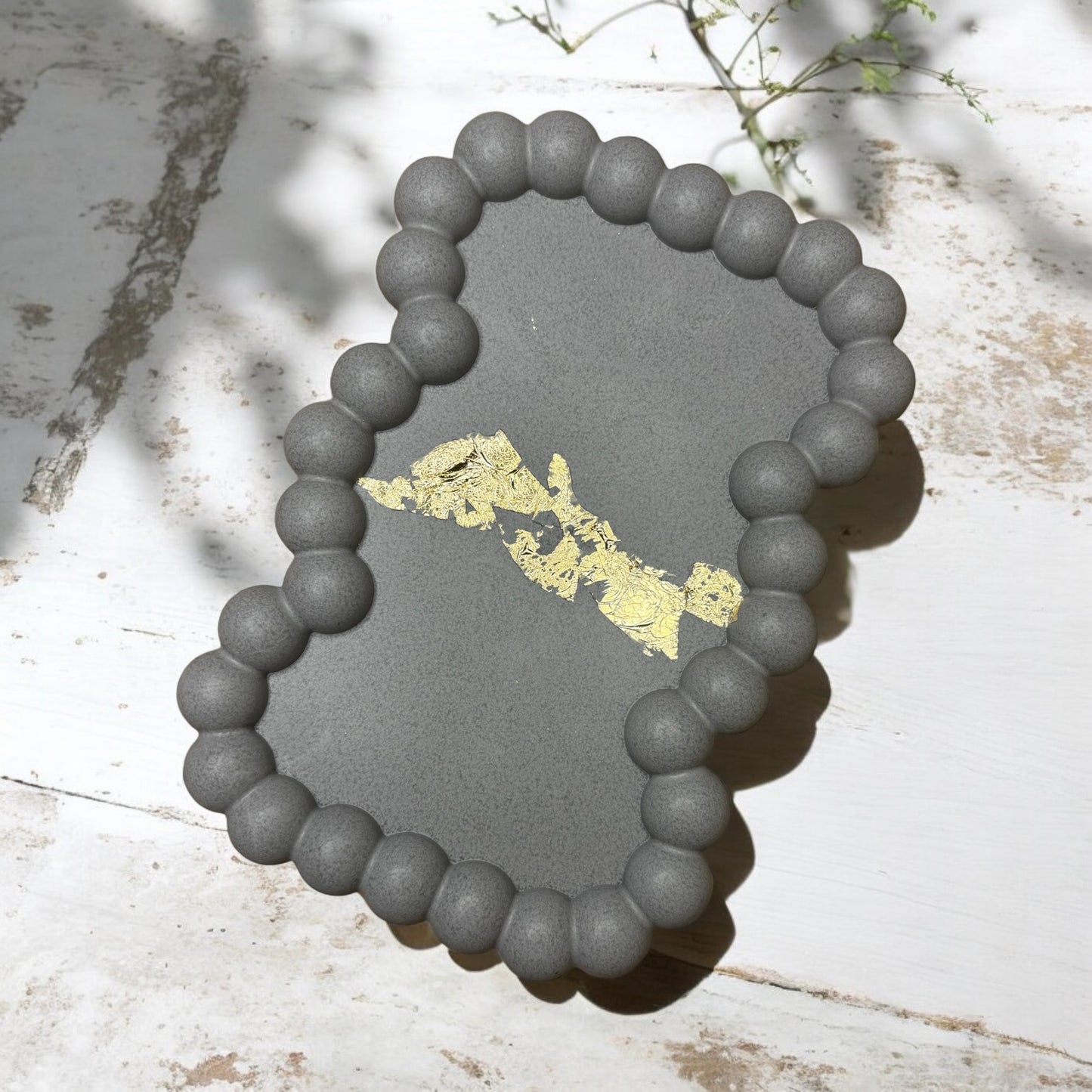Grey and Gold Flake Bubble Jesmonite Jewellery Dish