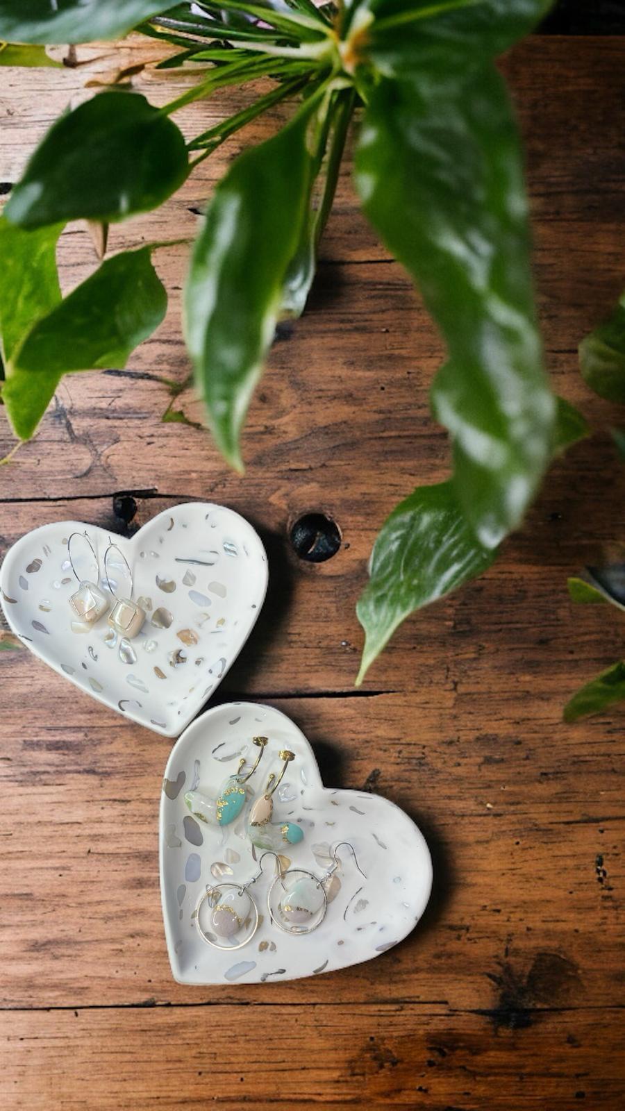 Natural Shell Heart Jesmonite Jewellery Dish